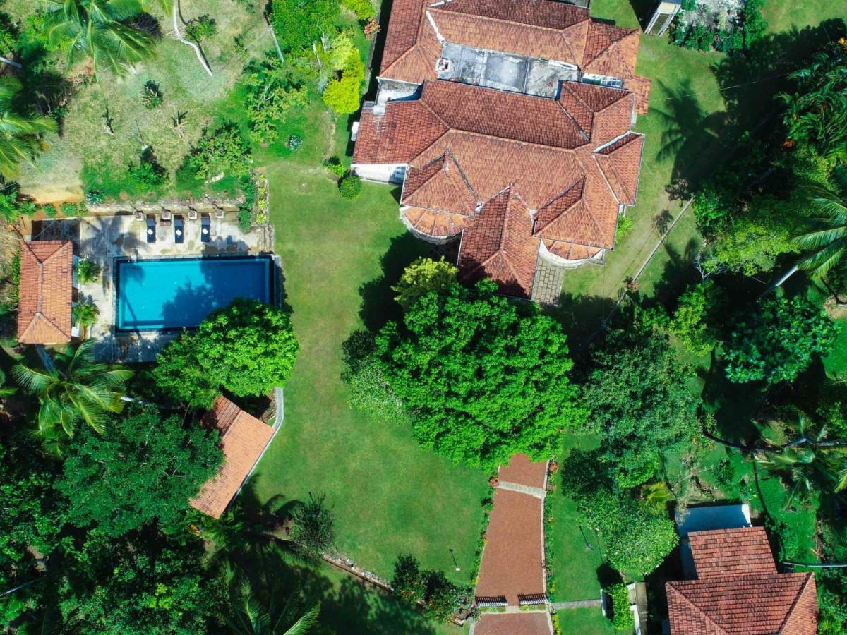 Thalpe Walawwa Heritage Villa Unawatuna Exterior foto