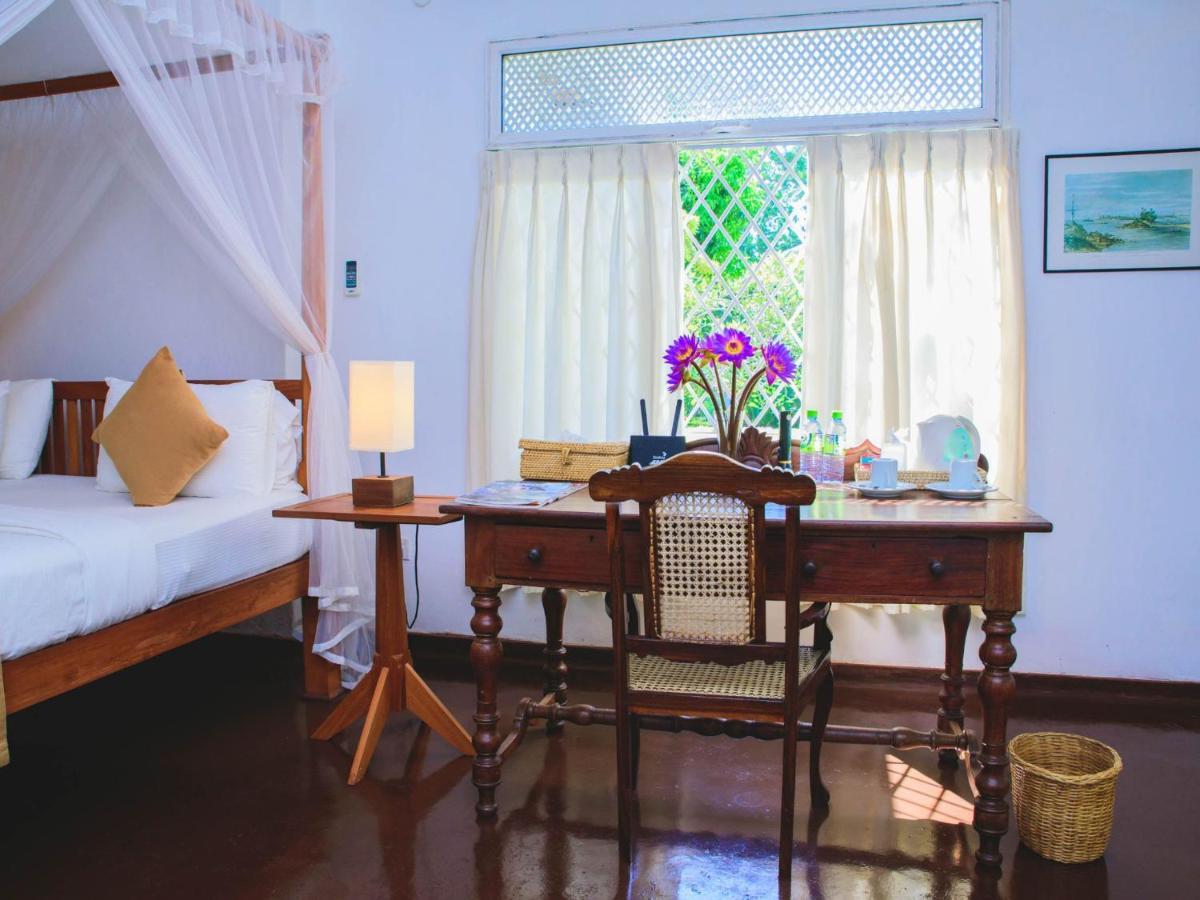 Thalpe Walawwa Heritage Villa Unawatuna Exterior foto