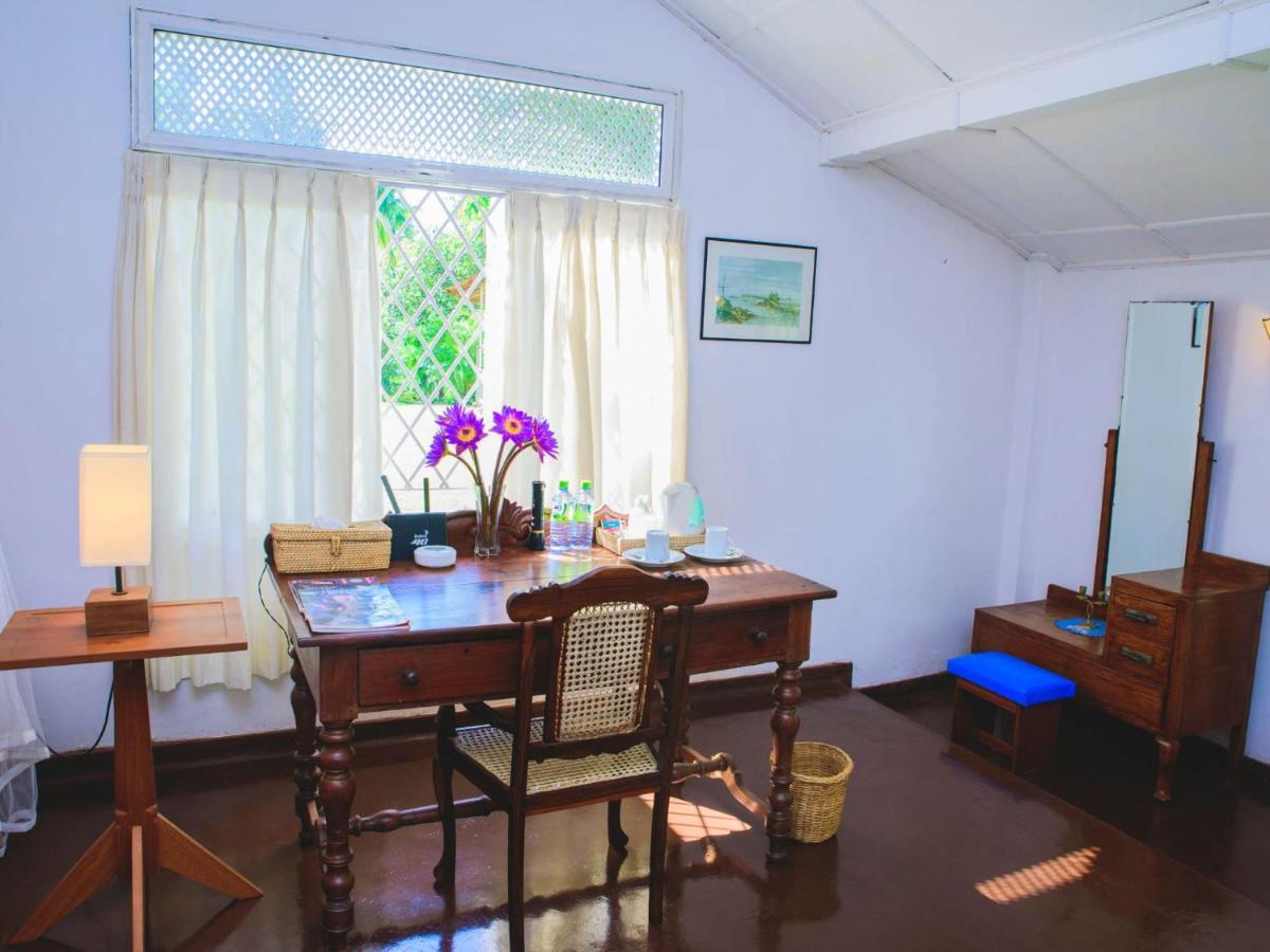 Thalpe Walawwa Heritage Villa Unawatuna Exterior foto