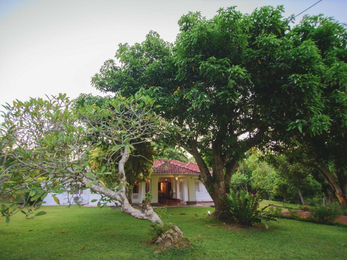 Thalpe Walawwa Heritage Villa Unawatuna Exterior foto